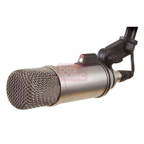 broadcaster_002.jpg