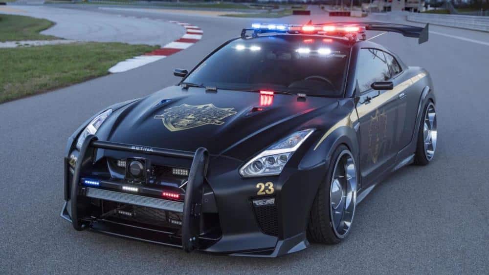 nissan-gt-r-police-pursuit.jpg